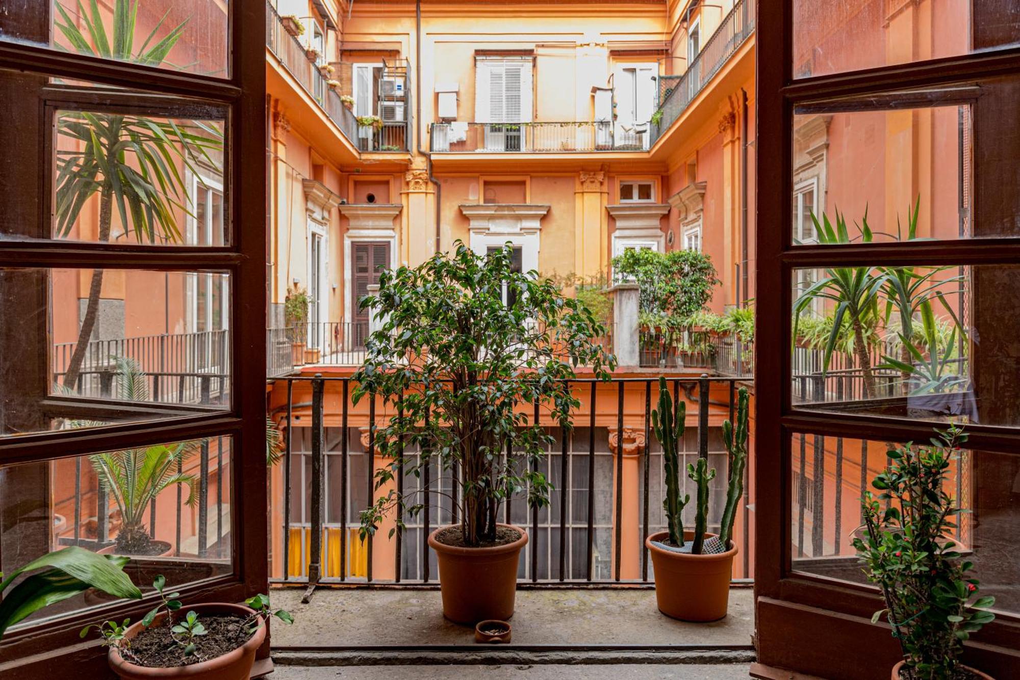 Bed & Breakfast Ruffo Di Bagnara Palazzo Monumentale Naples